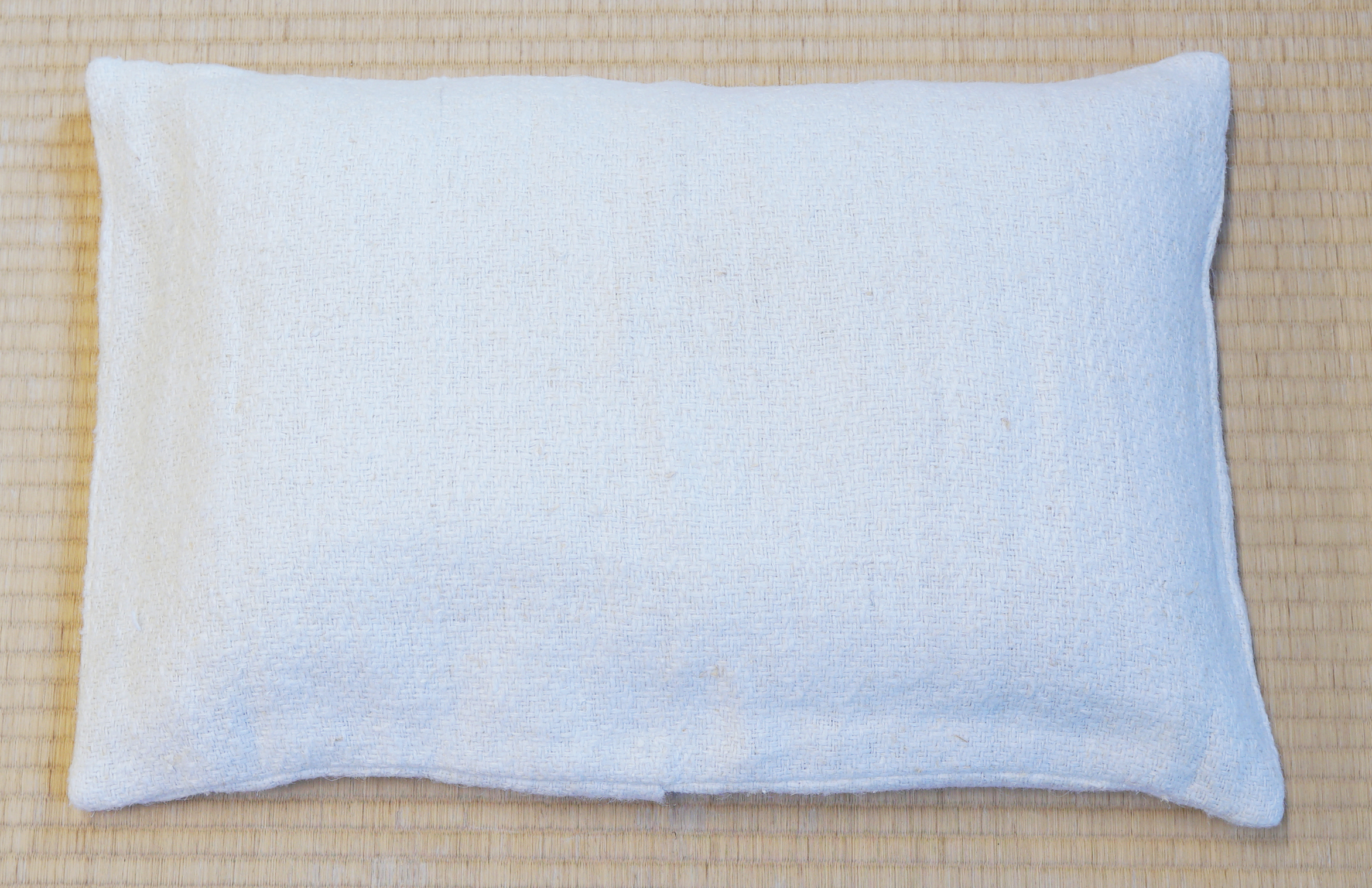 豊受オーガニック枕　イラクサ